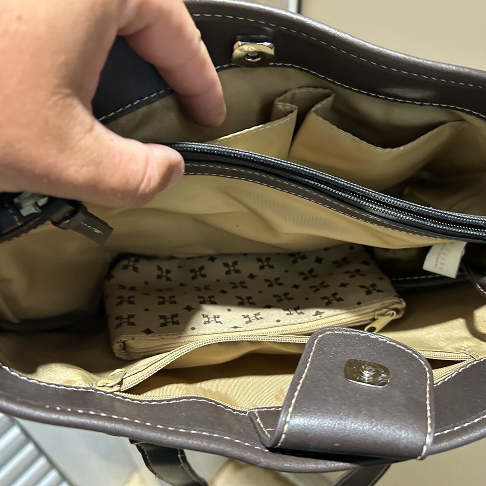 First issue - Picture 3 of 4